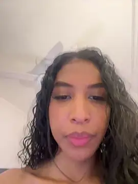 IamCrystal2 online show from June 11, 2026, 2:53 am