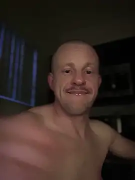 ruttybreeder online show from February 5, 2025, 2:37 pm