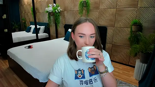 TrueReincarnation online show from September 28, 2025, 7:52 pm