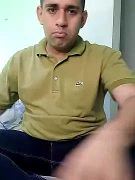 Snapshot of CRISTHIAN_GREY01 chatting on December 17, 2024, 3:39 am CRISTHIAN GREY01 online show from December 17, 2024, 3:39 am