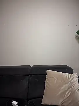 Snapshot of imlindapink chatting on December 17, 2025, 4:46 pm imlindapink online show from December 17, 2025, 4:46 pm