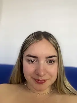 Snapshot of imlindapink chatting on January 17, 2026, 2:33 pm imlindapink online show from January 17, 2026, 2:33 pm