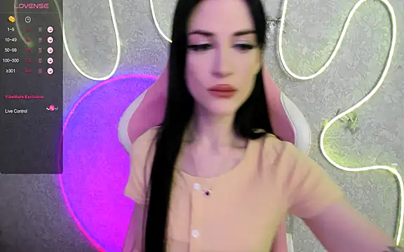 Snapshot of Molly_Crystall chatting on April 21, 2026, 4:19 am Molly Crystall online show from April 21, 2026, 4:19 am