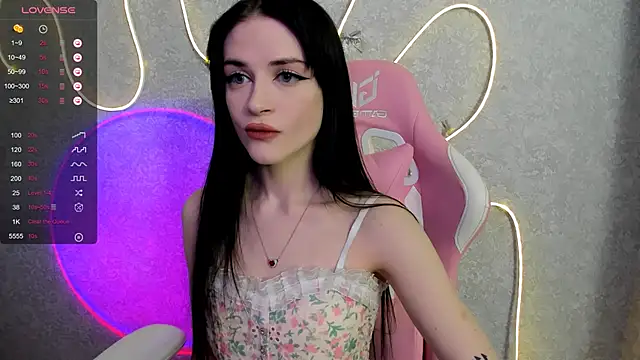 Snapshot of Molly_Crystall chatting on May 15, 2026, 3:46 am Molly Crystall online show from May 15, 2026, 3:46 am