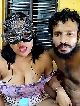 Radhikadavi879 online show from February 19, 2025, 8:31 pm