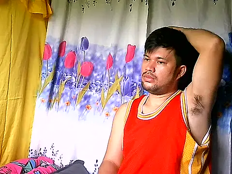 Snapshot of HairyHottestpinoyHandsome chatting on May 22, 2026, 2:40 am HairyHottestpinoyHandsome online show from May 22, 2026, 2:40 am