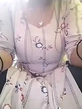 delhi gril online show from December 4, 2024, 3:59 am