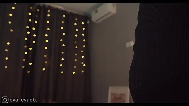 norakisses online show from January 26, 2025, 4:30 pm