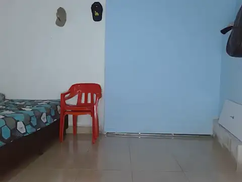 latino hotxxx online show from February 3, 2026, 9:42 pm