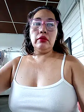 anniecoopeer online show from February 12, 2025, 3:49 pm