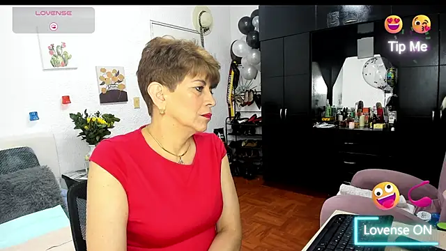 Angelina Stone 65 online show from January 7, 2026, 11:18 pm