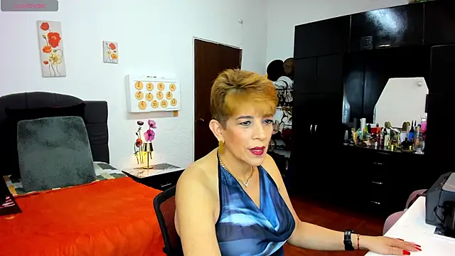 Snapshot of Angelina_Stone_65 chatting on July 18, 2026, 1:32 am Angelina Stone 65 online show from July 18, 2026, 1:32 am