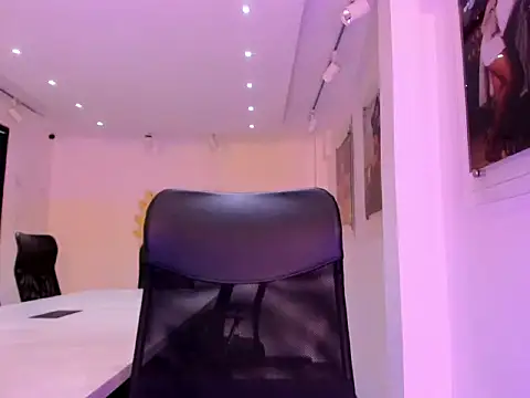 Snapshot of NairobiLee chatting on February 6, 2025, 11:54 am NairobiLee online show from February 6, 2025, 11:54 am