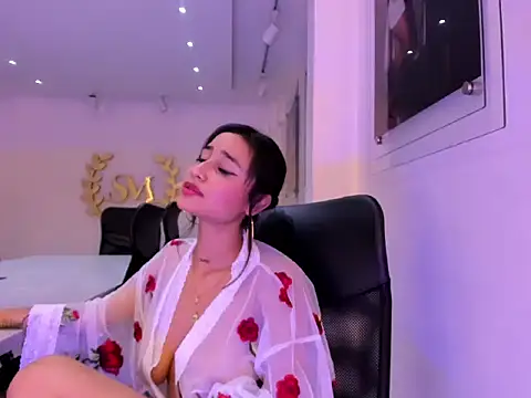 Snapshot of NairobiLee chatting on February 9, 2025, 5:54 pm NairobiLee online show from February 9, 2025, 5:54 pm