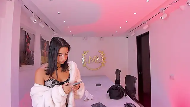 Snapshot of NairobiLee chatting on November 6, 2025, 10:05 am NairobiLee online show from November 6, 2025, 10:05 am