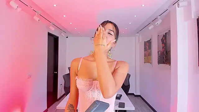 Snapshot of NairobiLee chatting on November 17, 2025, 11:38 am NairobiLee online show from November 17, 2025, 11:38 am