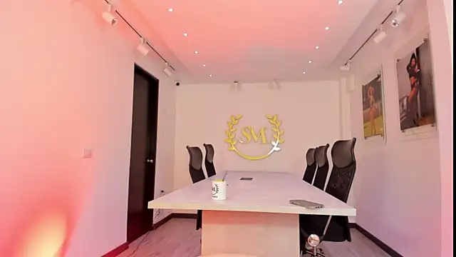 Snapshot of NairobiLee chatting on January 7, 2026, 10:18 am NairobiLee online show from January 7, 2026, 10:18 am