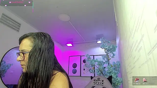 Tiara rr online show from January 11, 2026, 3:33 am