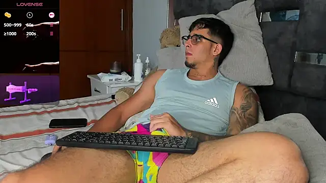 iamcamiloo  online show from September 18, 2025, 5:31 am