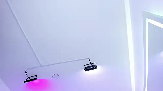 Ema louis  online show from January 8, 2025, 1:53 am