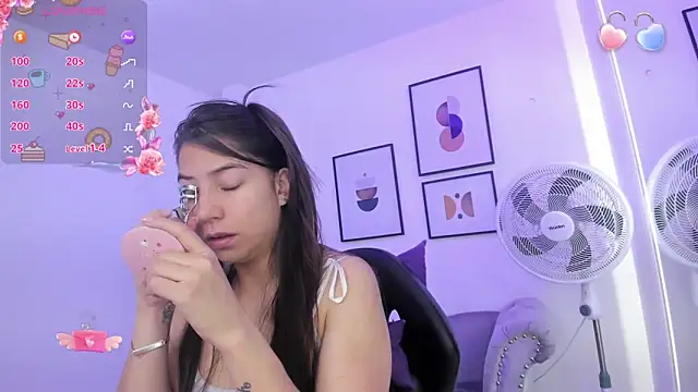 Ema louis  online show from January 28, 2025, 12:43 pm