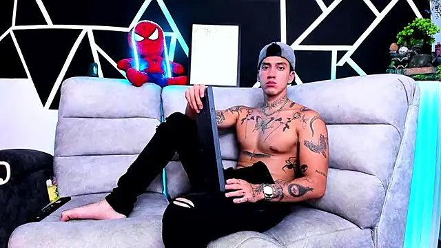 JUSTIN FULLER1 online show from March 10, 2025, 4:49 am