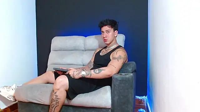 JUSTIN FULLER1 online show from January 8, 2026, 2:47 am