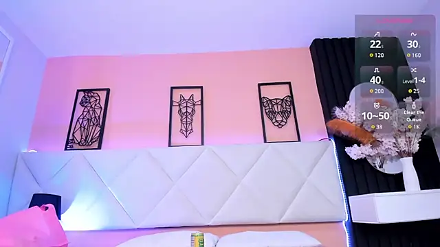 babee sophie online show from February 25, 2025, 3:09 am