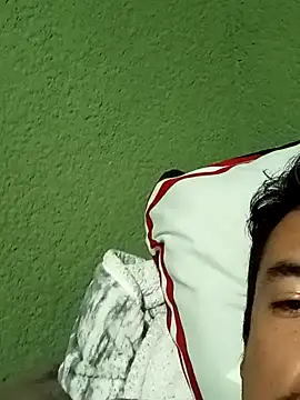 Snapshot of maxim1879 chatting on December 7, 2024, 5:48 am maxim1879 online show from December 7, 2024, 5:48 am