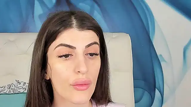 SkinnyDolly online show from December 21, 2025, 3:13 am