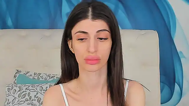 SkinnyDolly online show from April 8, 2026, 2:44 am