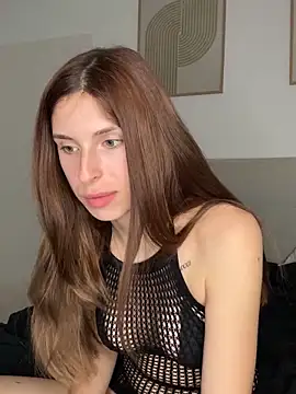 emma05 online show from February 27, 2025, 6:20 pm