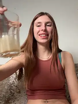 emma05 online show from March 12, 2025, 5:13 am