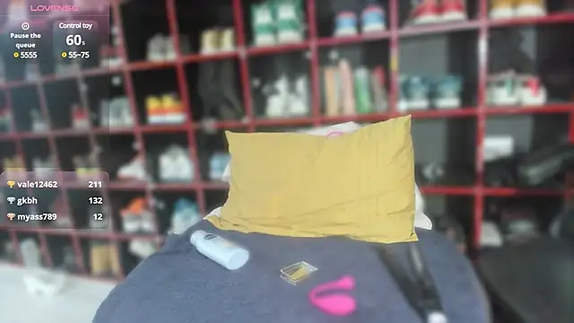 Indianbrownie online show from December 4, 2024, 2:59 pm