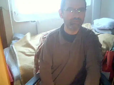 Snapshot of Gaberinci48 chatting on January 11, 2026, 12:32 pm Gaberinci48 online show from January 11, 2026, 12:32 pm