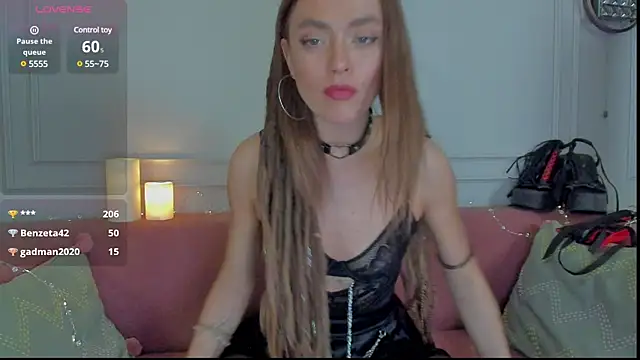 KellyFouler online show from March 9, 2025, 5:28 pm