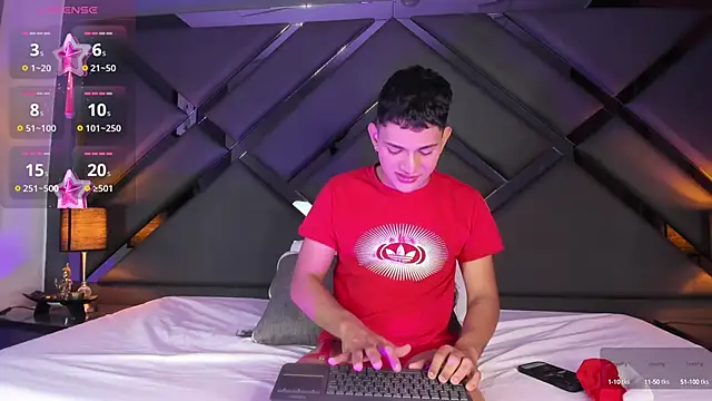 Snapshot of ander_deimond_ chatting on December 11, 2024, 1:39 pm ander deimond  online show from December 11, 2024, 1:39 pm