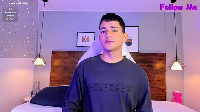 Snapshot of ander_deimond_ chatting on February 6, 2025, 4:25 pm ander deimond  online show from February 6, 2025, 4:25 pm