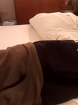 crems77 online show from January 9, 2026, 4:04 am