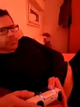 crems77 online show from April 12, 2026, 2:27 am