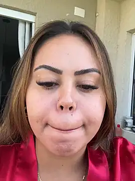 lariic online show from April 19, 2026, 2:27 pm