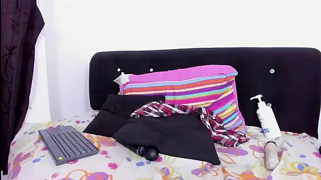 skaysanchez1 online show from March 1, 2025, 7:26 pm