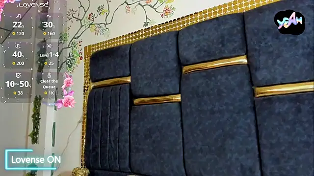 skaysanchez1 online show from November 14, 2025, 8:07 pm