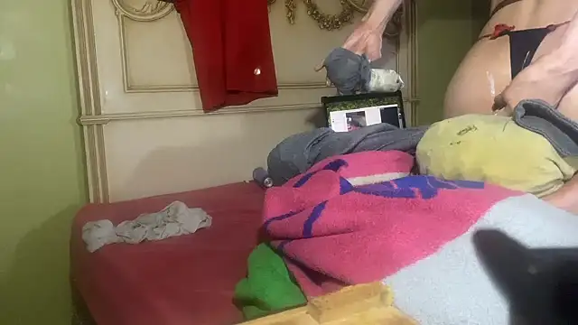 emylolo9 online show from December 14, 2024, 9:56 pm