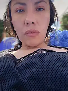 im lorein online show from January 15, 2025, 7:44 pm