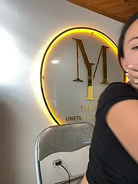 im lorein online show from January 23, 2025, 3:11 pm