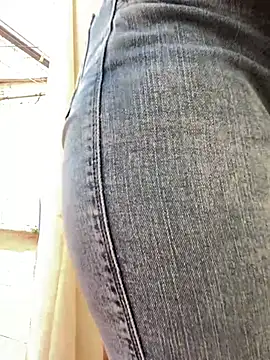 im lorein online show from February 8, 2025, 4:57 pm