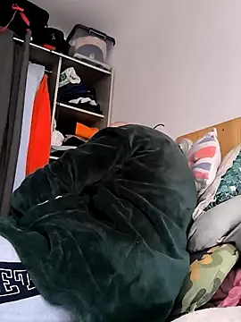 bogland33 online show from March 8, 2025, 9:28 am