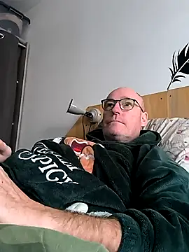 bogland33 online show from March 15, 2025, 8:37 am