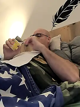 bogland33 online show from September 22, 2025, 9:17 pm